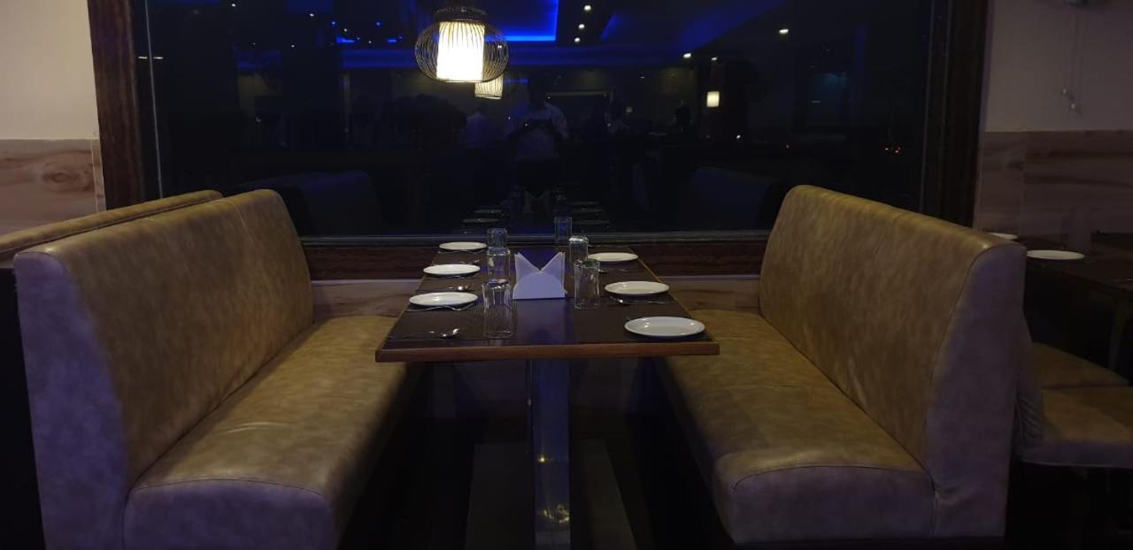 Hotel Fortune M R Grands Suluru Экстерьер фото