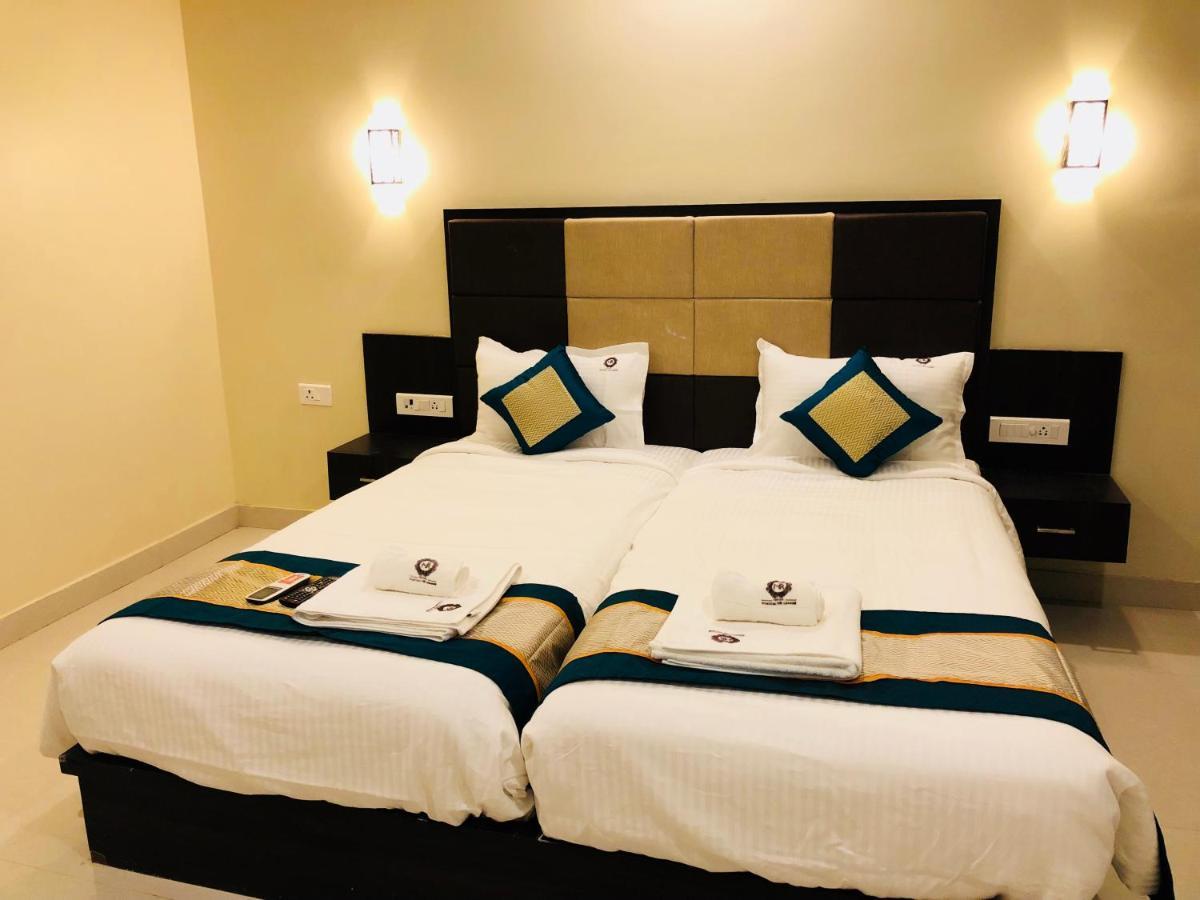 Hotel Fortune M R Grands Suluru Экстерьер фото